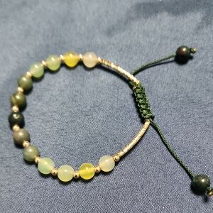 #31 Handmade Green Beaded Bracelet